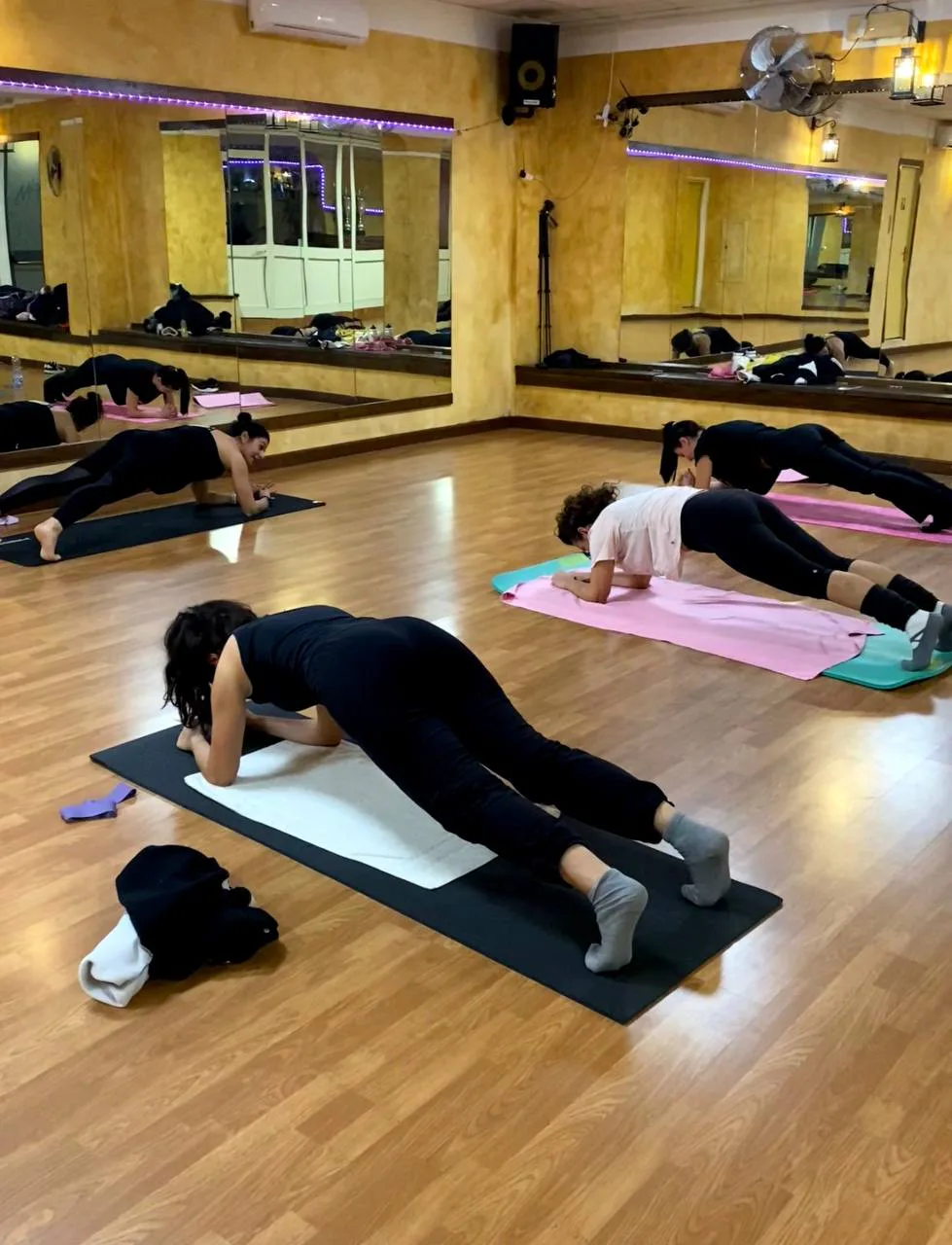 Riscaldamento per la danza: esercizi e differenze dallo stretching — New Art&Motion Academy